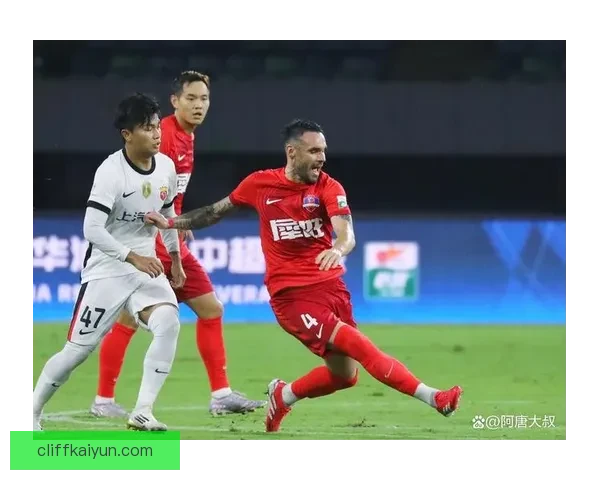 中超赛季精彩纷呈，新星崛起与强队激战值得关注