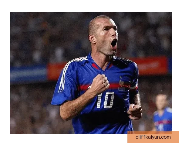 齐达内欧洲杯表现回顾：状态回暖值得关注，助法国队争夺荣耀