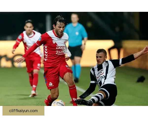 费耶诺德逼抢体系逐渐成型，球队防守状态值得关注